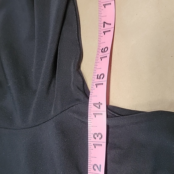 Offline by Aerie Size L Black Ruched /Drawstring Front Long Sleeve Crop Top - Picture 7 of 11